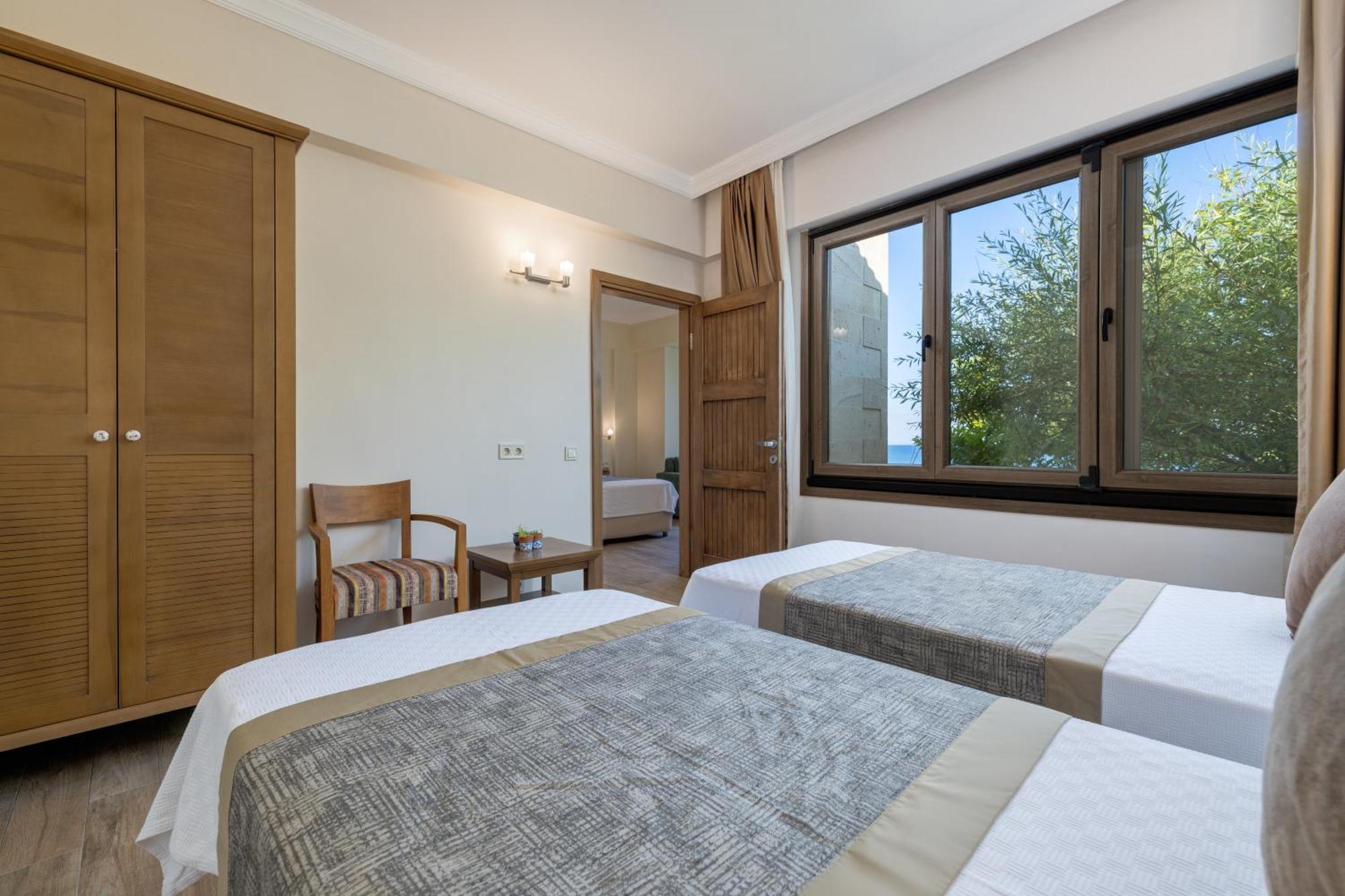 Hotel Cinarli Kasri à İmroz Extérieur photo