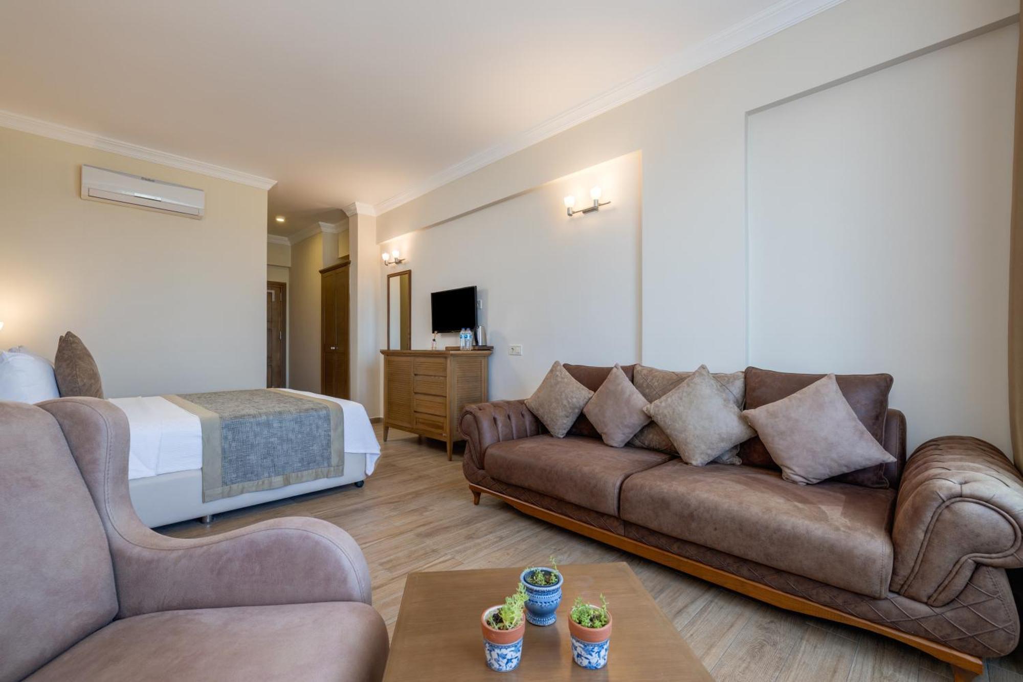 Hotel Cinarli Kasri à İmroz Extérieur photo