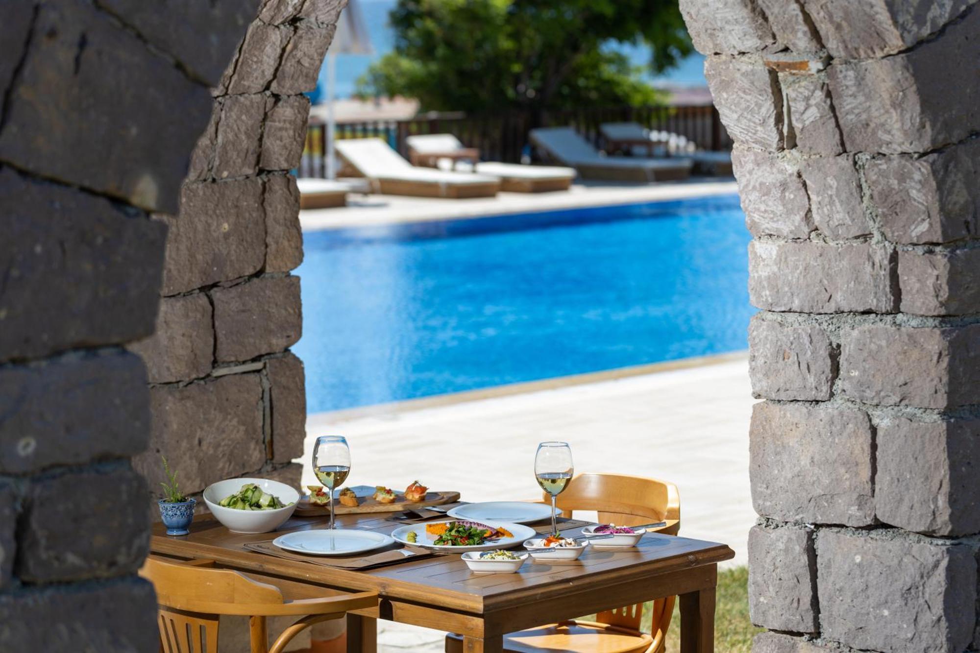 Hotel Cinarli Kasri à İmroz Extérieur photo